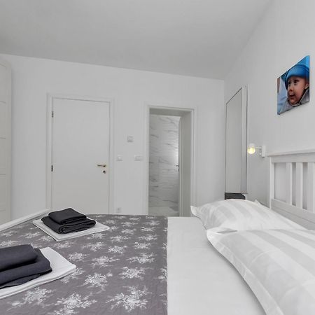 Apartment Lotte With Private Pool In The City Center! 马卡尔斯卡 客房 照片