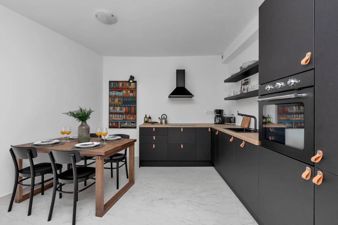 Apartment Lotte With Private Pool In The City Center! 马卡尔斯卡 外观 照片