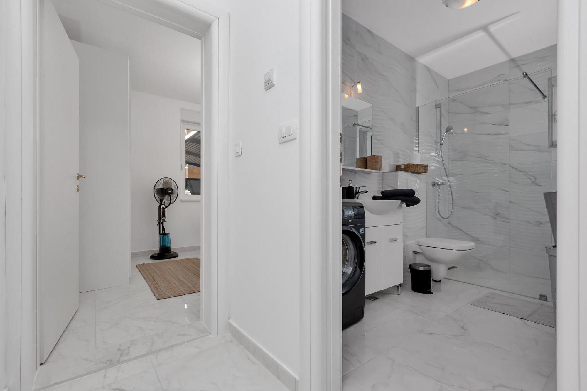 Apartment Lotte With Private Pool In The City Center! 马卡尔斯卡 客房 照片